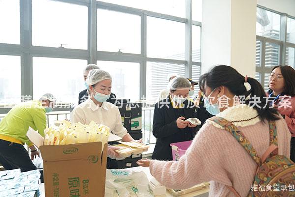 團膳定制服務,為您提供優(yōu)質飲食解決方案