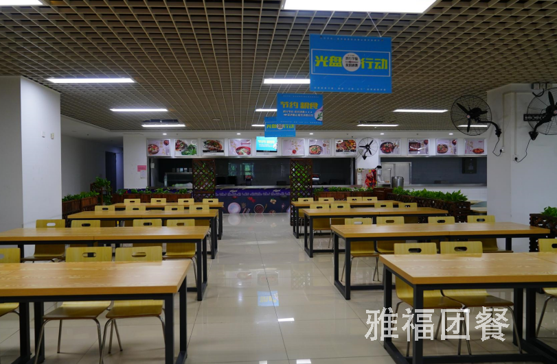 承包經(jīng)營食堂需要什么資質(zhì)和辦理哪些證件?