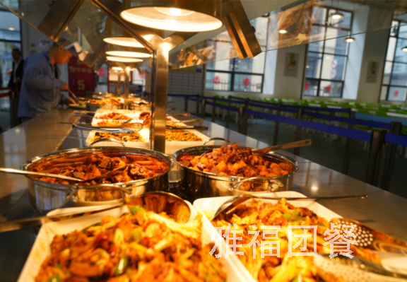 自貢食堂承包：為員工餐桌添彩，為企業(yè)管理減負(fù)
